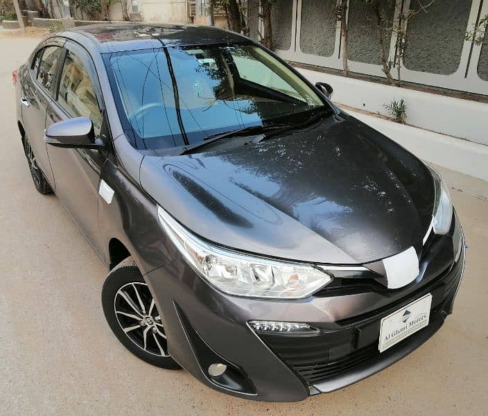 TOYOTA Yaris 1.5 Top of the line Variant 9