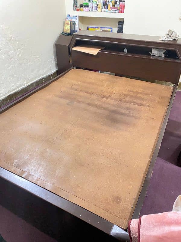 Wooden double bed with 2 side tables, Mattress 8