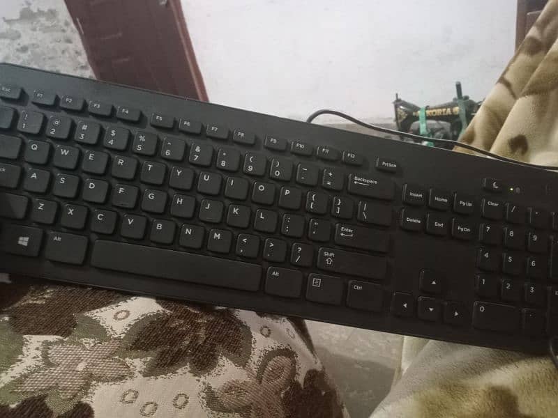 Dell Original Slim keyboard for fast typing 1