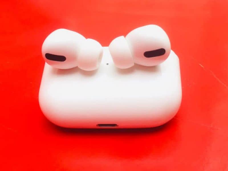 ( airpods pro made in USA ) (air 31 with poch)  ( M10 ) 2