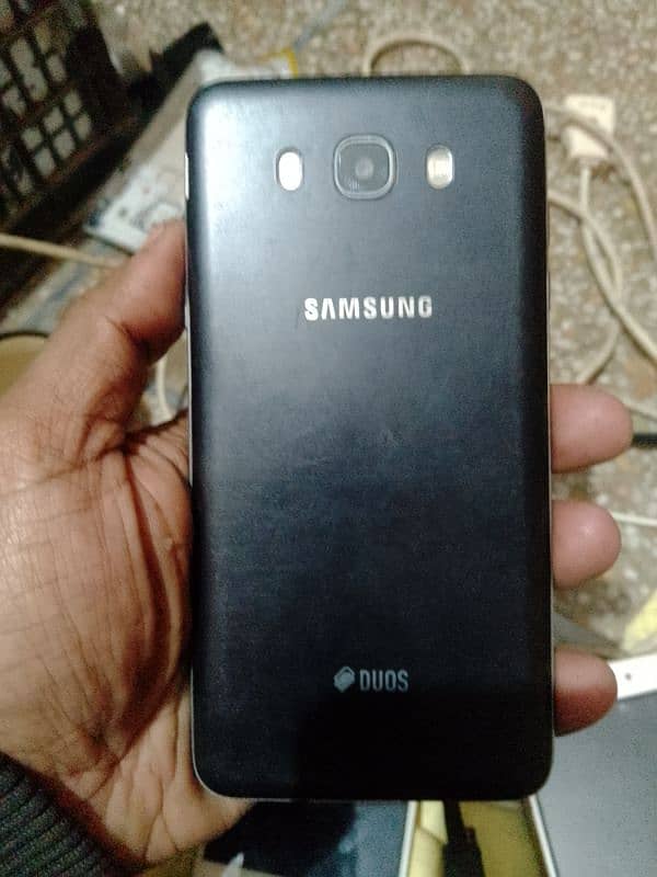 Samsung j710.   pta approve. pannel break he 0