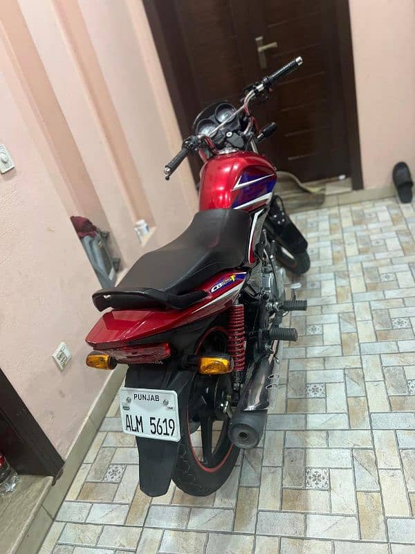 Honda CB125F 22 Model 4