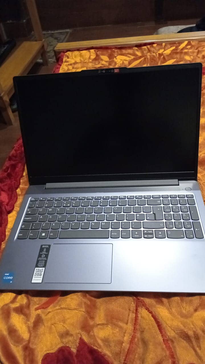 Lenovo IdeaPad Slim 3 15 - Raptor Lake - 13th Gen Core i7 1