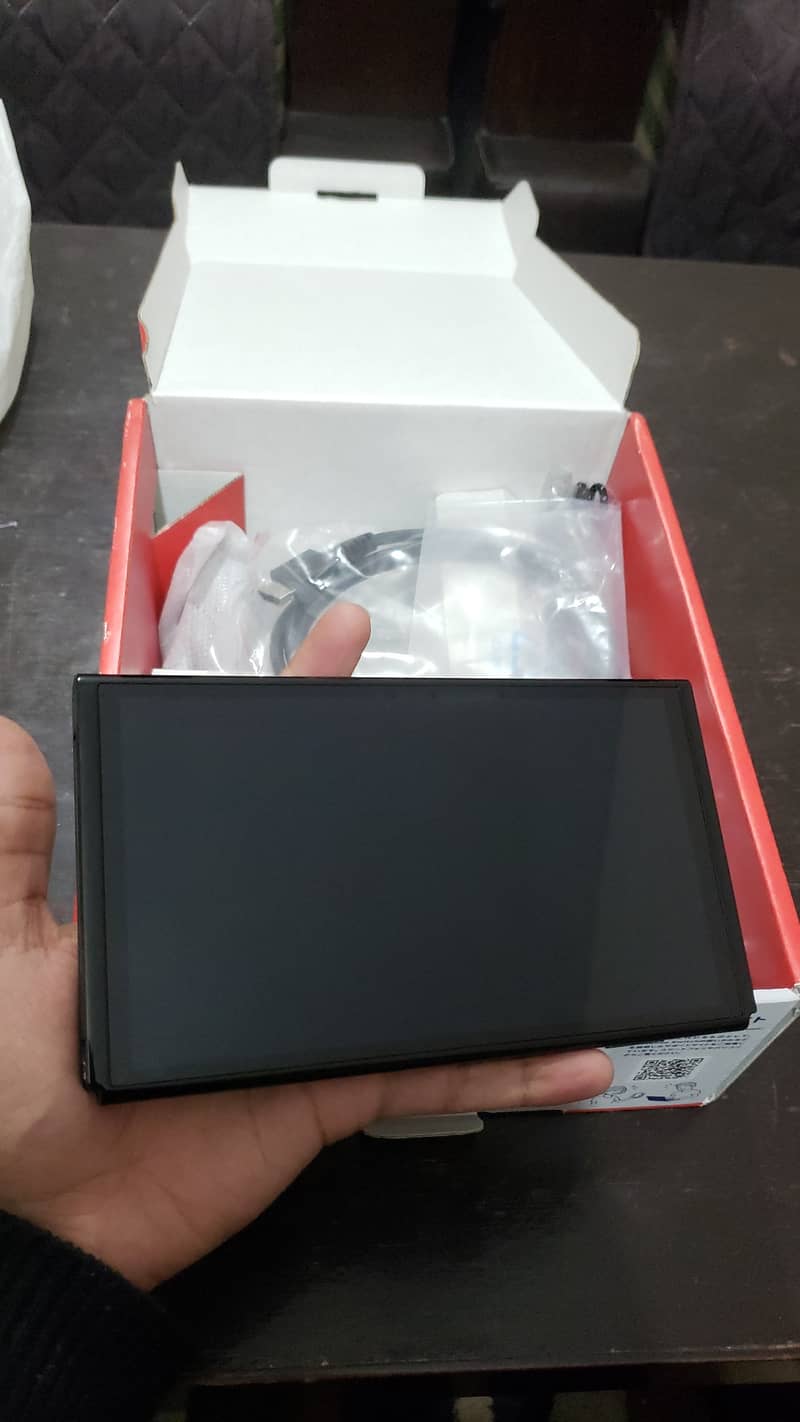 Nintendo switch OLED Brand New 9