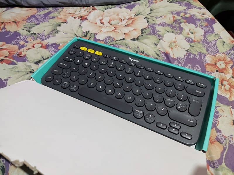 Logitech K380 Wireless Bluetooth Keyboard 1