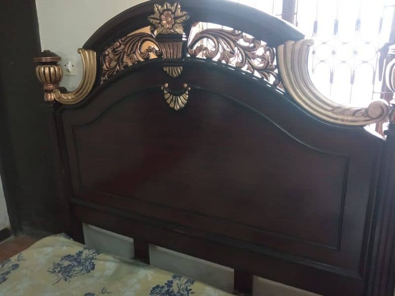 bed with side table and dressing table 2