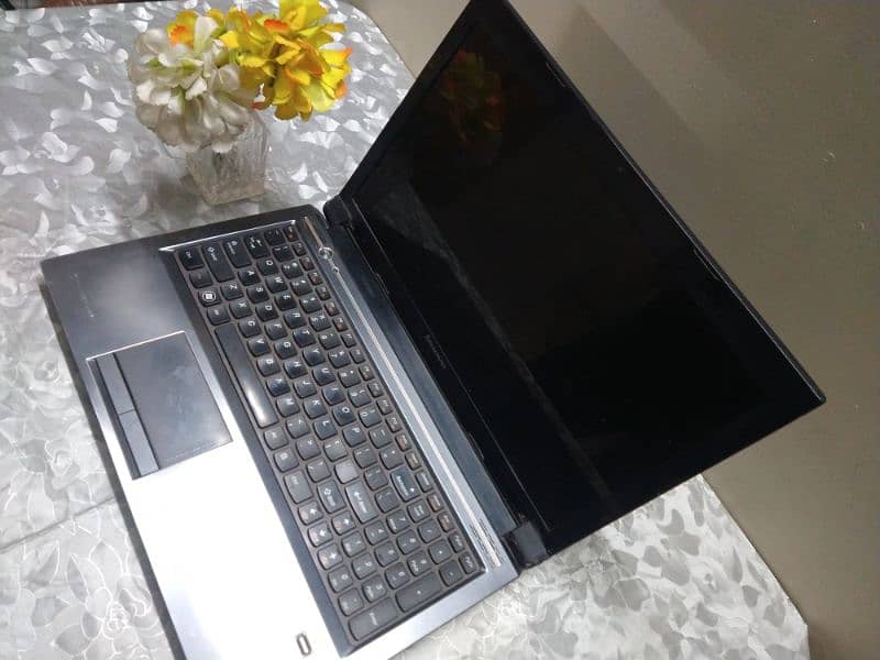 i5 2nd generation Laptop 0