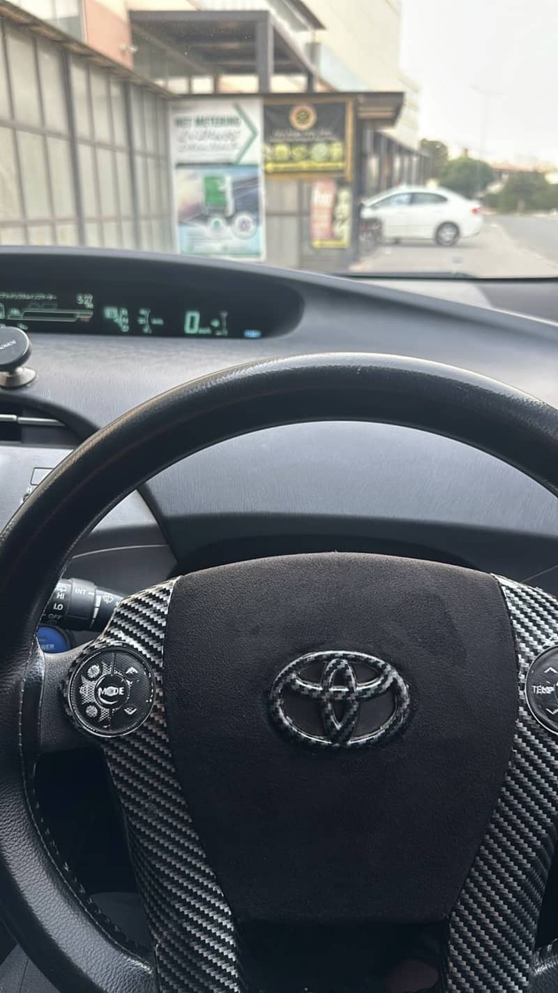 Toyota Prius 2014 7