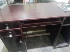 office table wodden Best condition