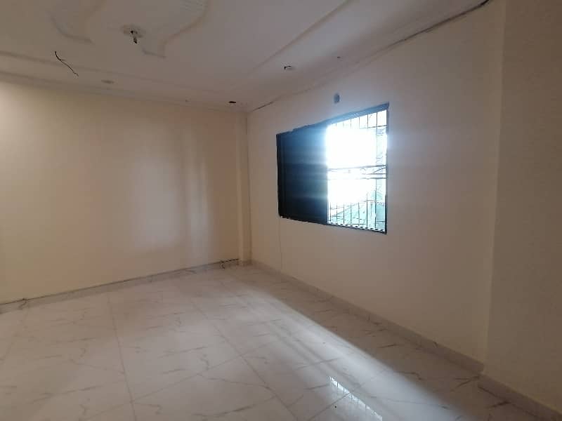 Office In Gulberg 3 For rent 6