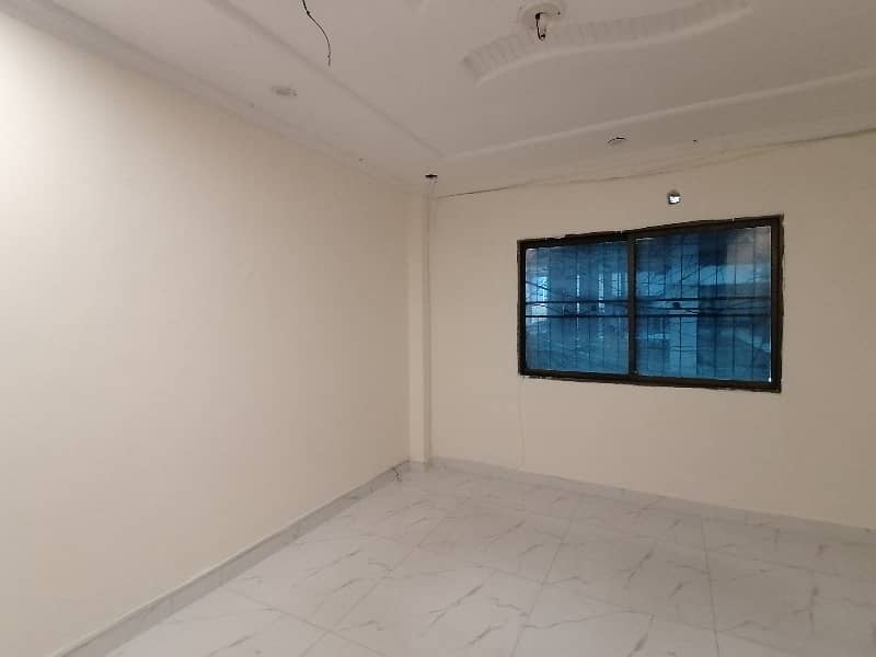 Office In Gulberg 3 For rent 12