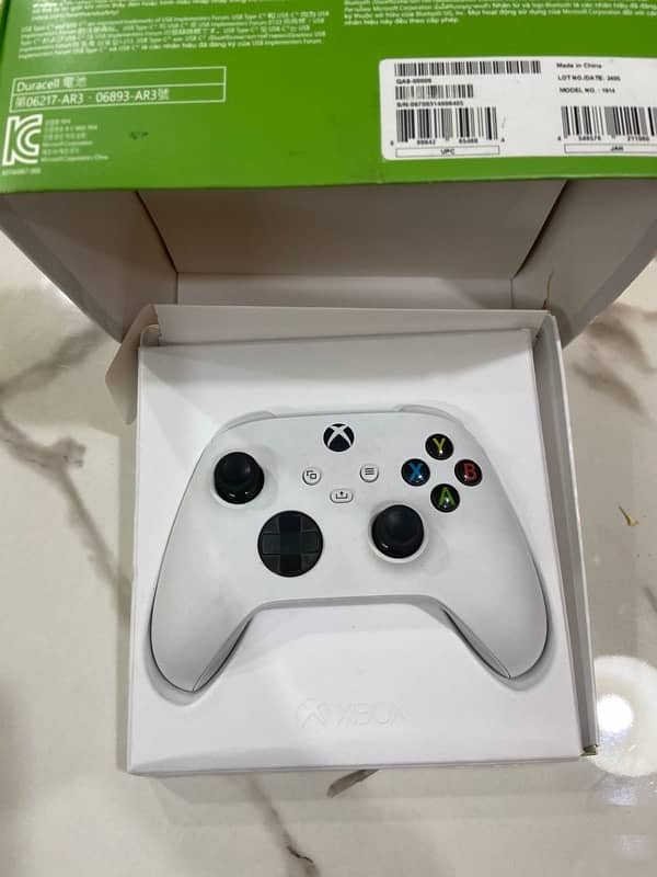 xbox one controller urgent sale!!!! 0