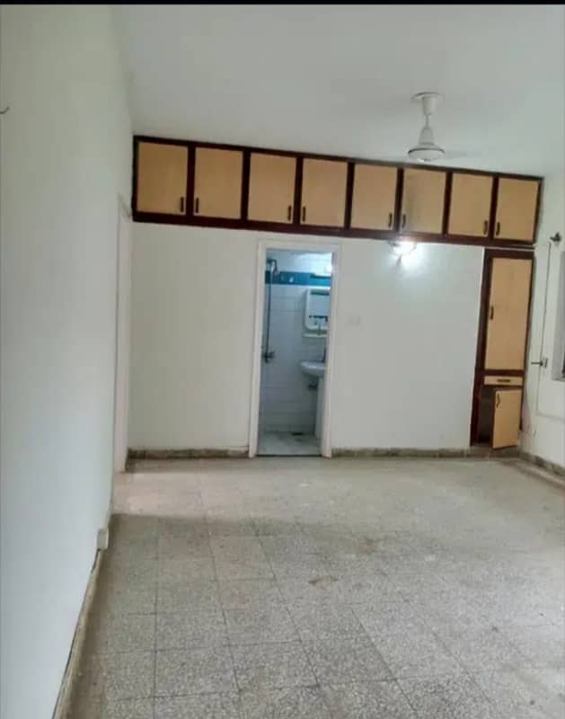 G11/4 PHA C type flat For Rent second floor only 2