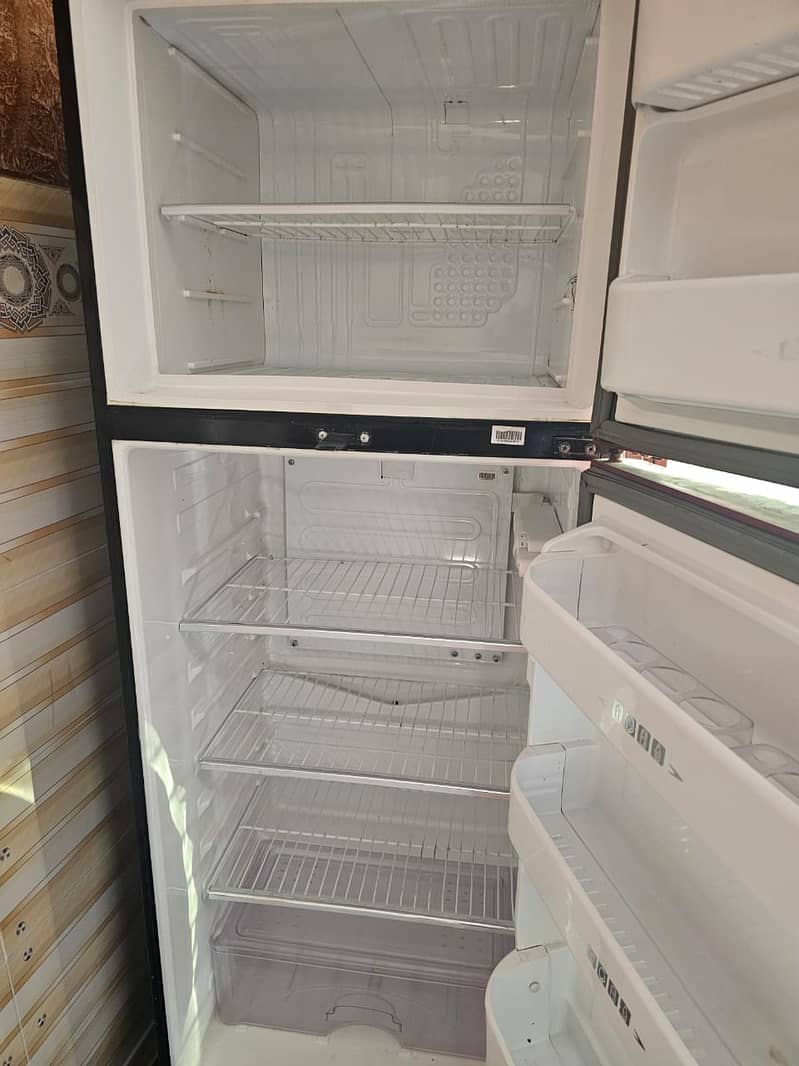 Fridge for sale 40000 3