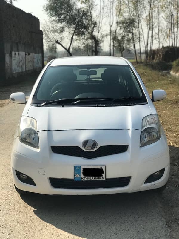 Toyota Vitz 2010 4