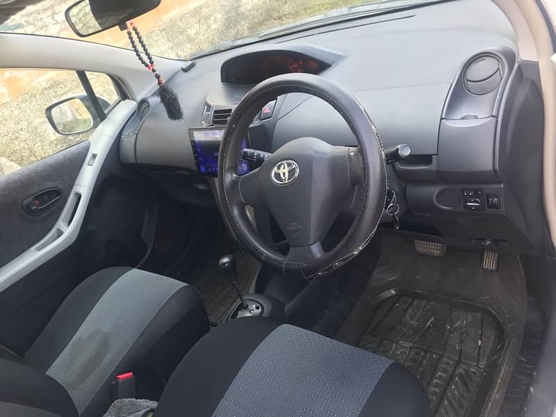 Toyota Vitz 2010 7