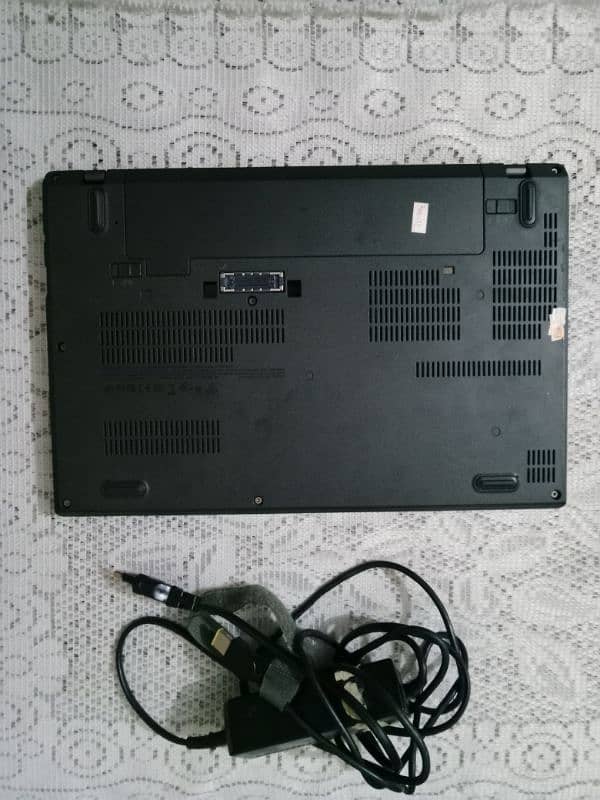 Lenovo Thinkpad x270 core i5 7th generation 3