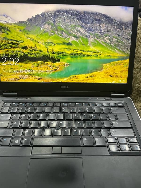 Dell E7440 2