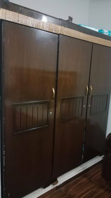 Wooden Wardrobe 0