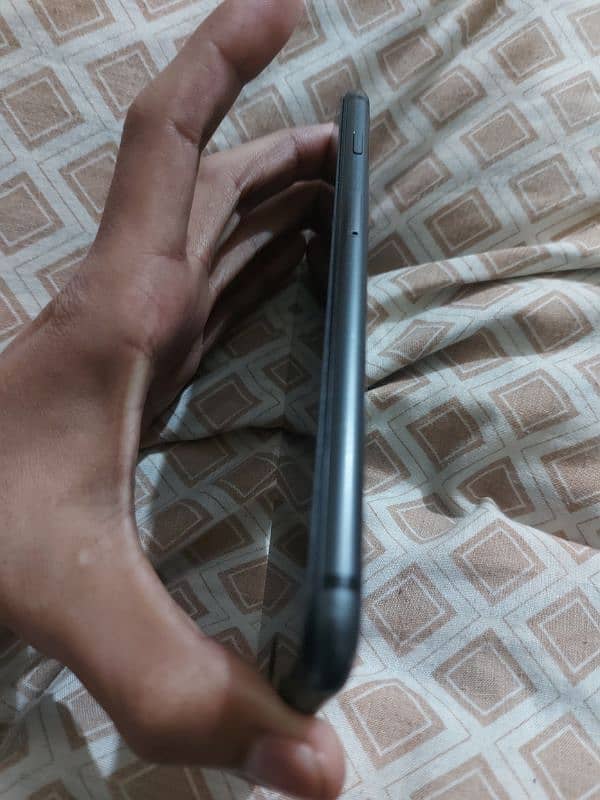 I phone 8 Plus For Sale Read Ad Please 2