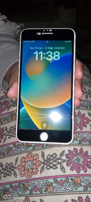 I PHONE 8 PLUS WHITE COLOR 6