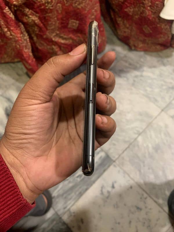 iphone 11 pro 1