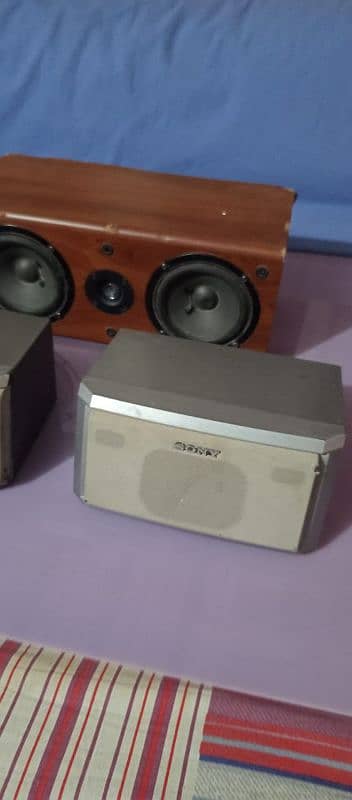 Sony home theatre Orignal Speakers 3