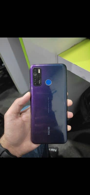 Tecno camon 15pro 4/128gb 8