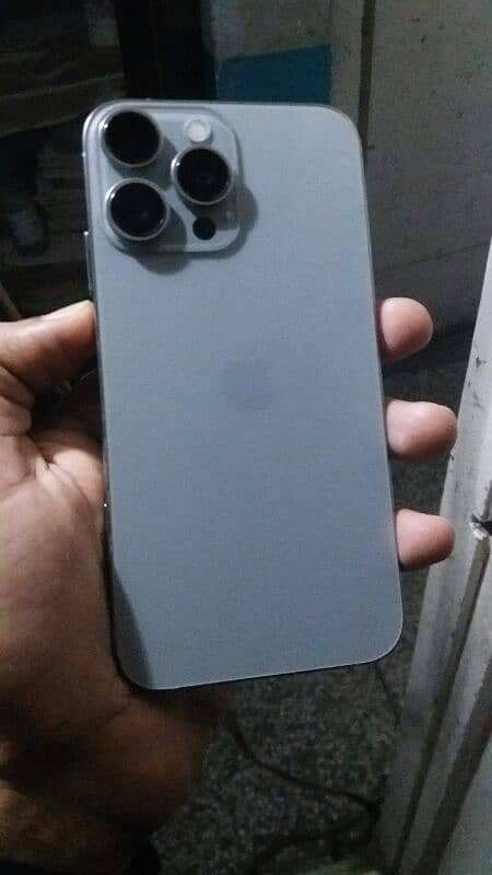 iphone XR 0