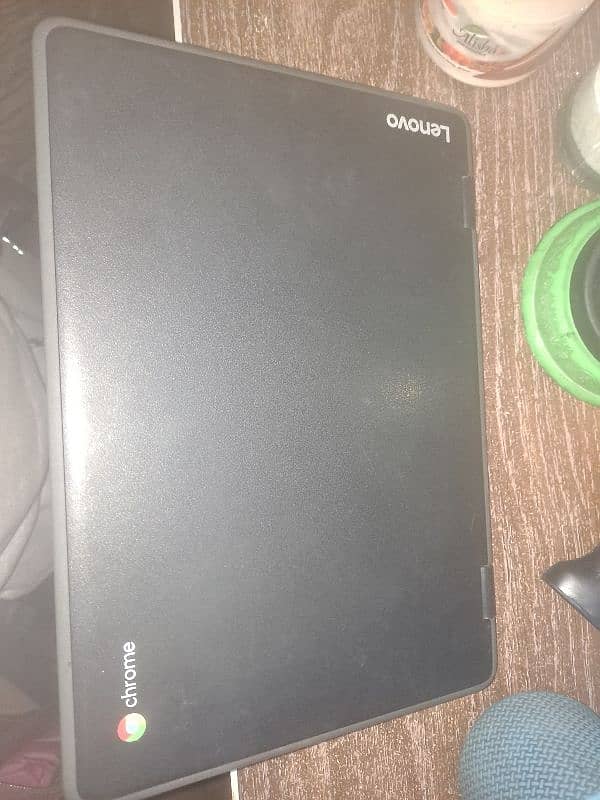 Lenovo chromebook Touch screen 360° rotate 4