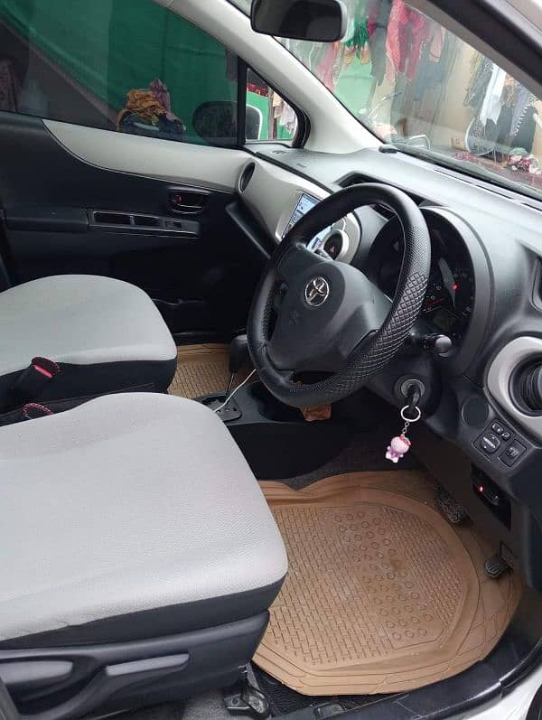 Toyota Vitz 2012 4