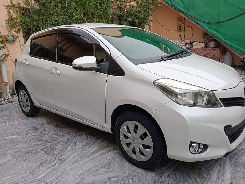 Toyota Vitz 2012 5