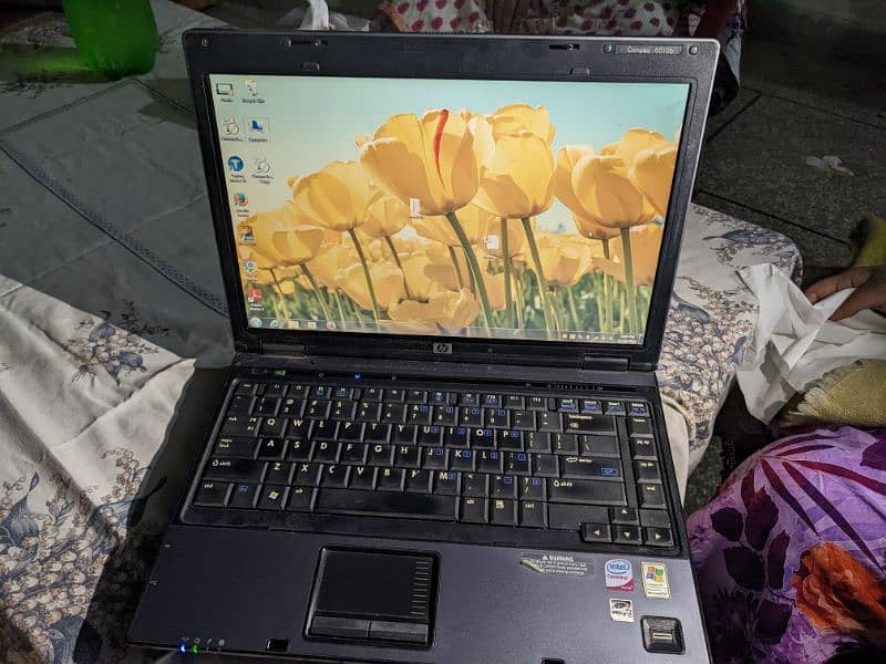 hp laptop for sale in reasonable price urgent sale 1