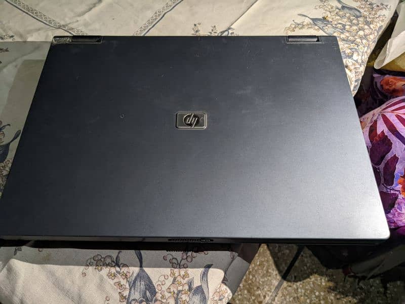 hp laptop for sale in reasonable price urgent sale 2