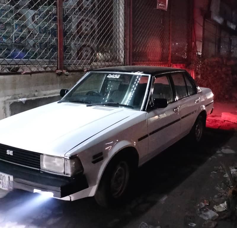 Toyota Corolla XE 1982 5