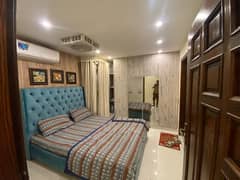 ONE BEDROOM FURNISHED DAILY BASIS APPARTMENT FOR RENT IN IQBAL BLOCK BAHRIA TOWN LAHORE