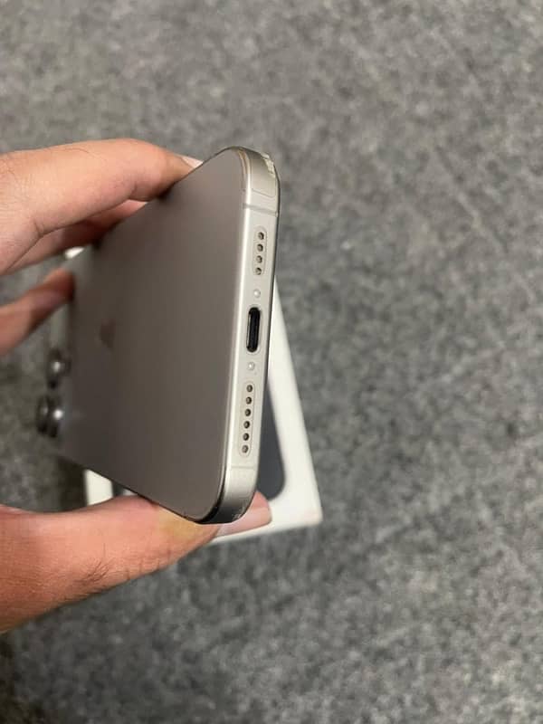 Iphone 15 pro max (Non PTA) 3