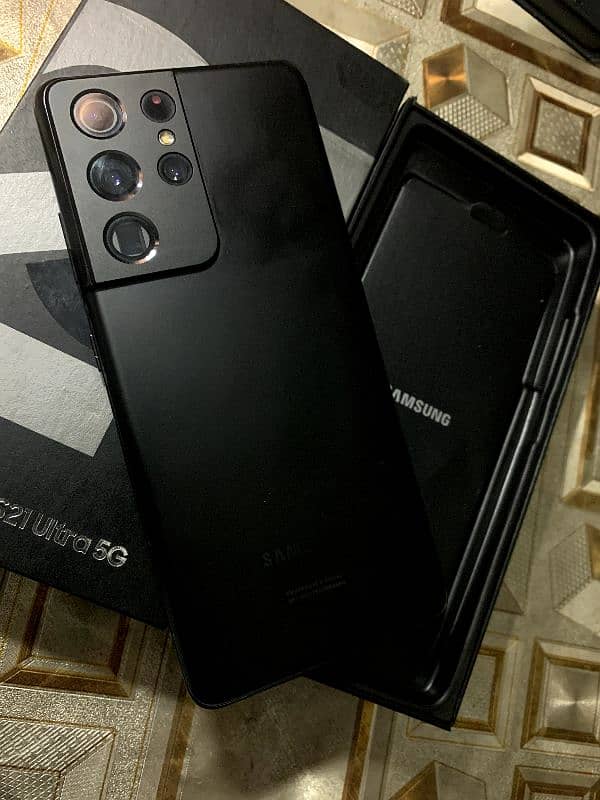 Samsung S21 ultra with box 2