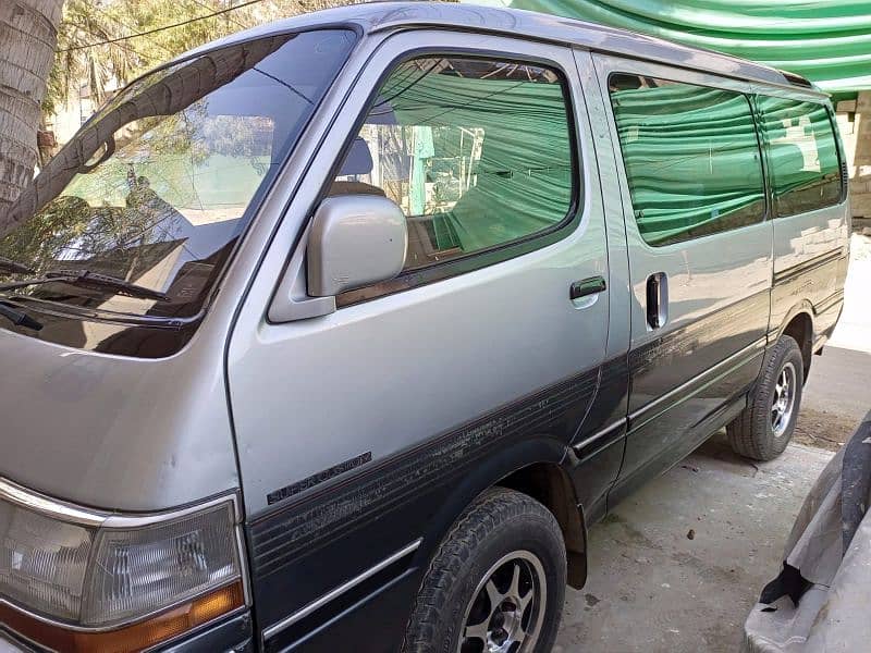 Toyota HiAce super costom 6