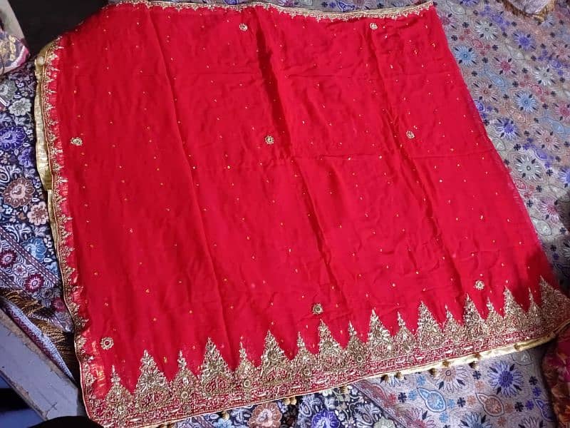 barat dress lehanga with jewellery 9