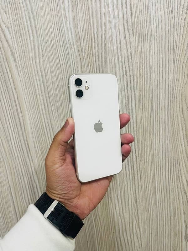 iphone 11 128 gb single PTa approved whtsapp(03336279733) 0