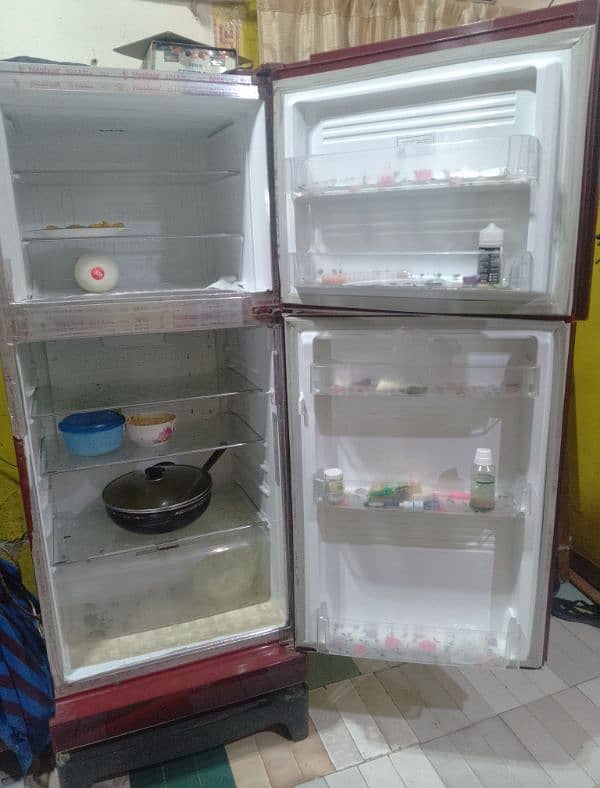 pel fridge all ok look like new touch 5