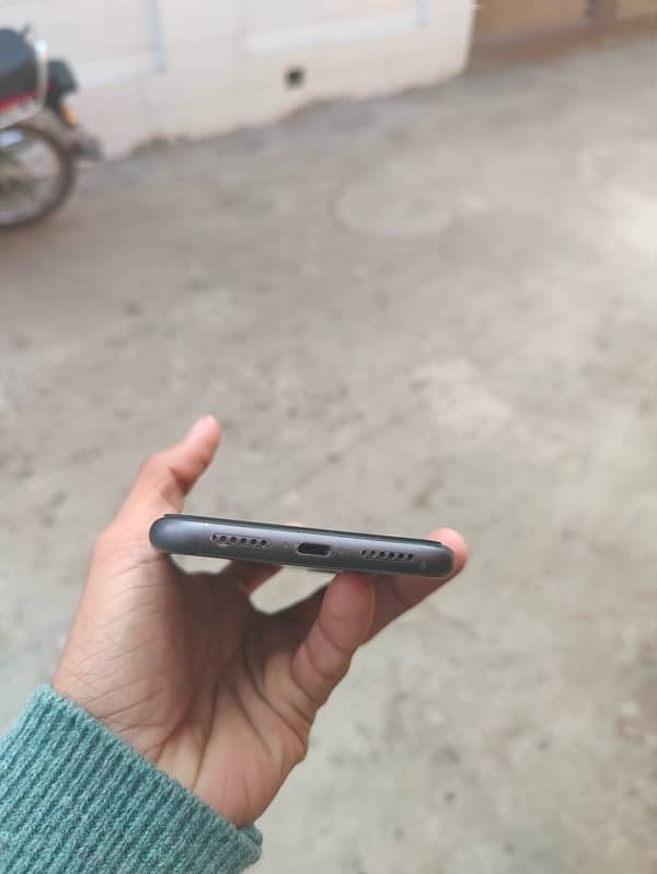 Iphone 11 64Gb Factory unlock non pta 6