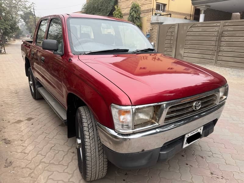 Toyota Hilux 1998 3