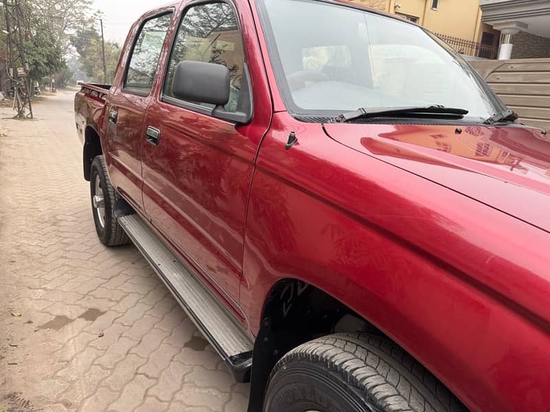 Toyota Hilux 1998 9