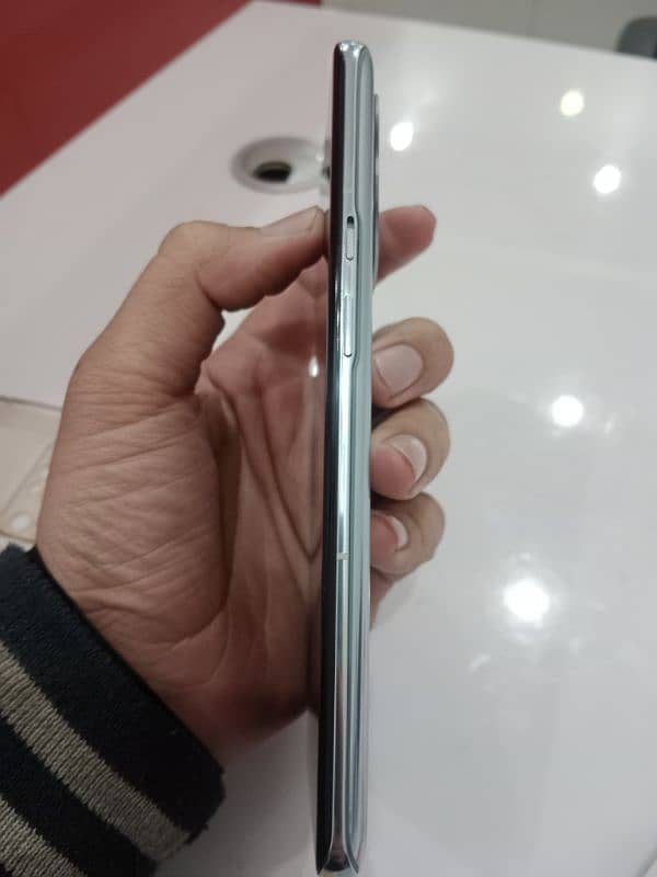 one plus 9 pro 1