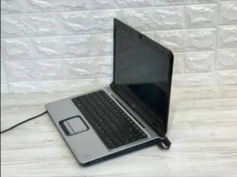 HP Pavilion DV2000 2