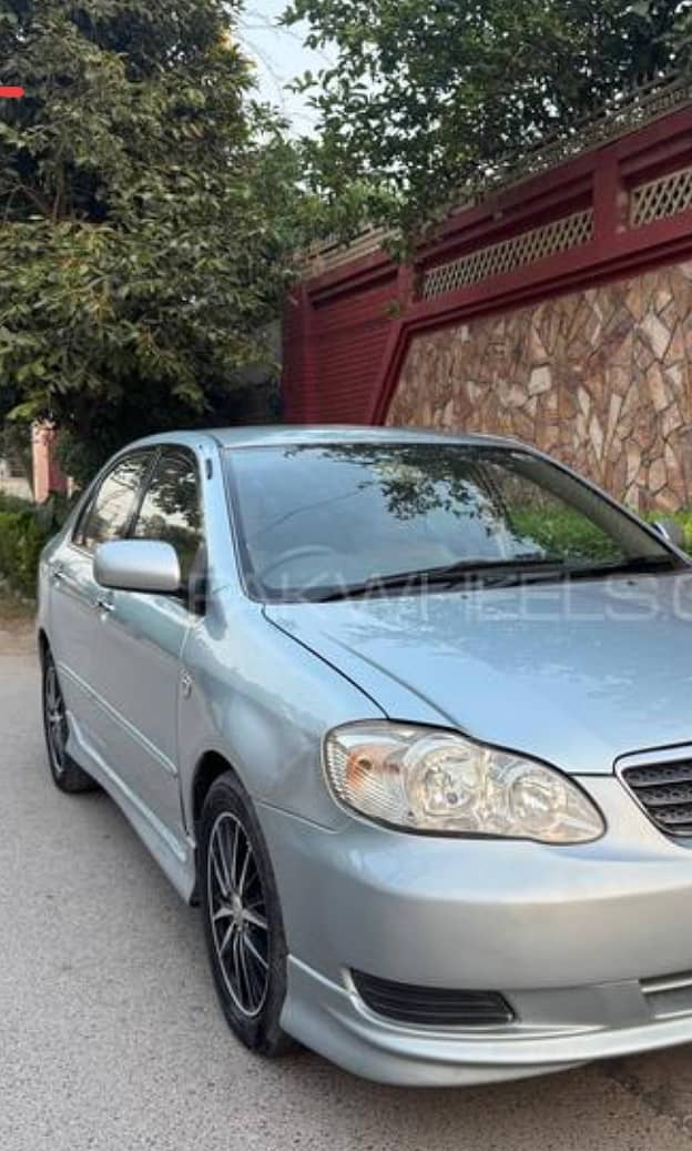 Toyota Corolla SE saloon diesel 2002 9