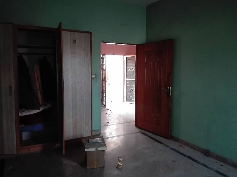 Lower Portion In Sabzazar Scheme For rent 1