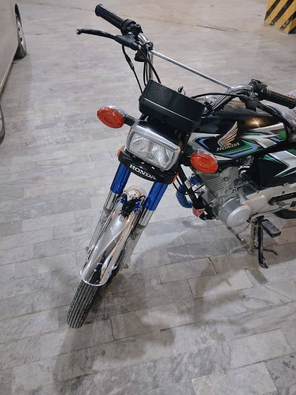 Honda 125 2023 ke 7 month ke ha  Only serious buyer  03055999858 2